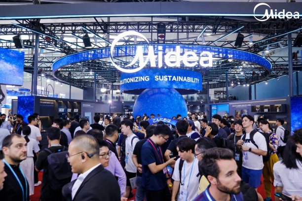 沉构家庭能源｜美的瓦力游戏光储热柔规划亮相广交会